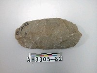 藏品(中型舌刃打製石斧)的圖片